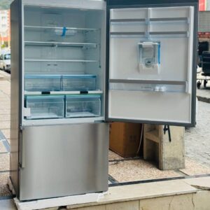 Refrigerators – 10 pieces (€5,000)